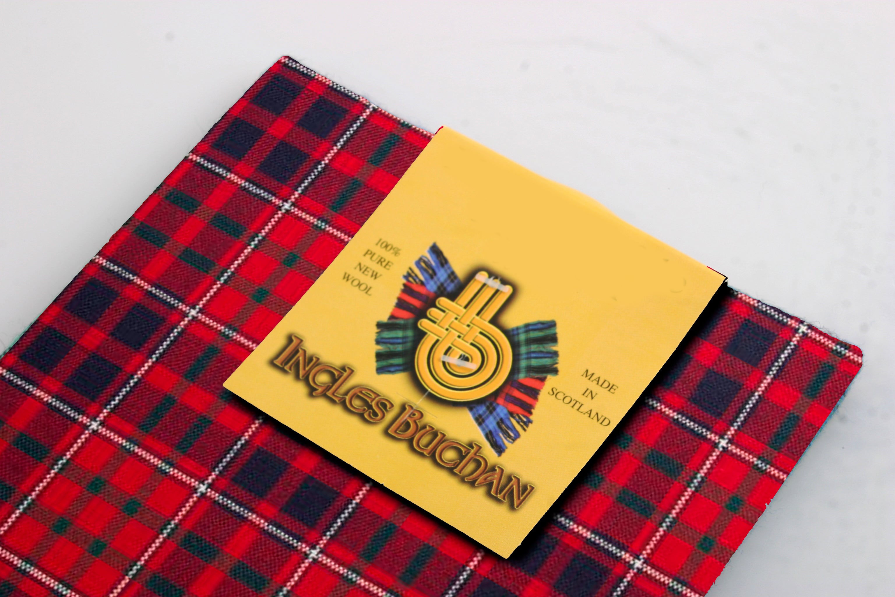 Cameron of Lochiel Modern Tartan Crest Premium Quilt - Celtic Thistle Style