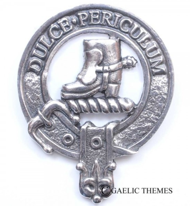 MacAulay Clan Crest Badge in Pewter