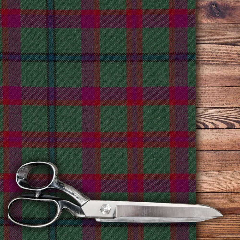 Shaw of Tordarroch Green Hunting Tartan Crest Bedding Set - Golden Thistle Style