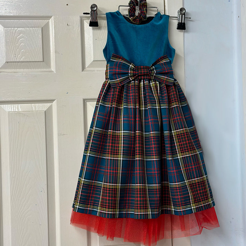 Girls Custom Tartan Velvet Dress (2-10) Girls Custom Tartan Velvet Dress (2-10)