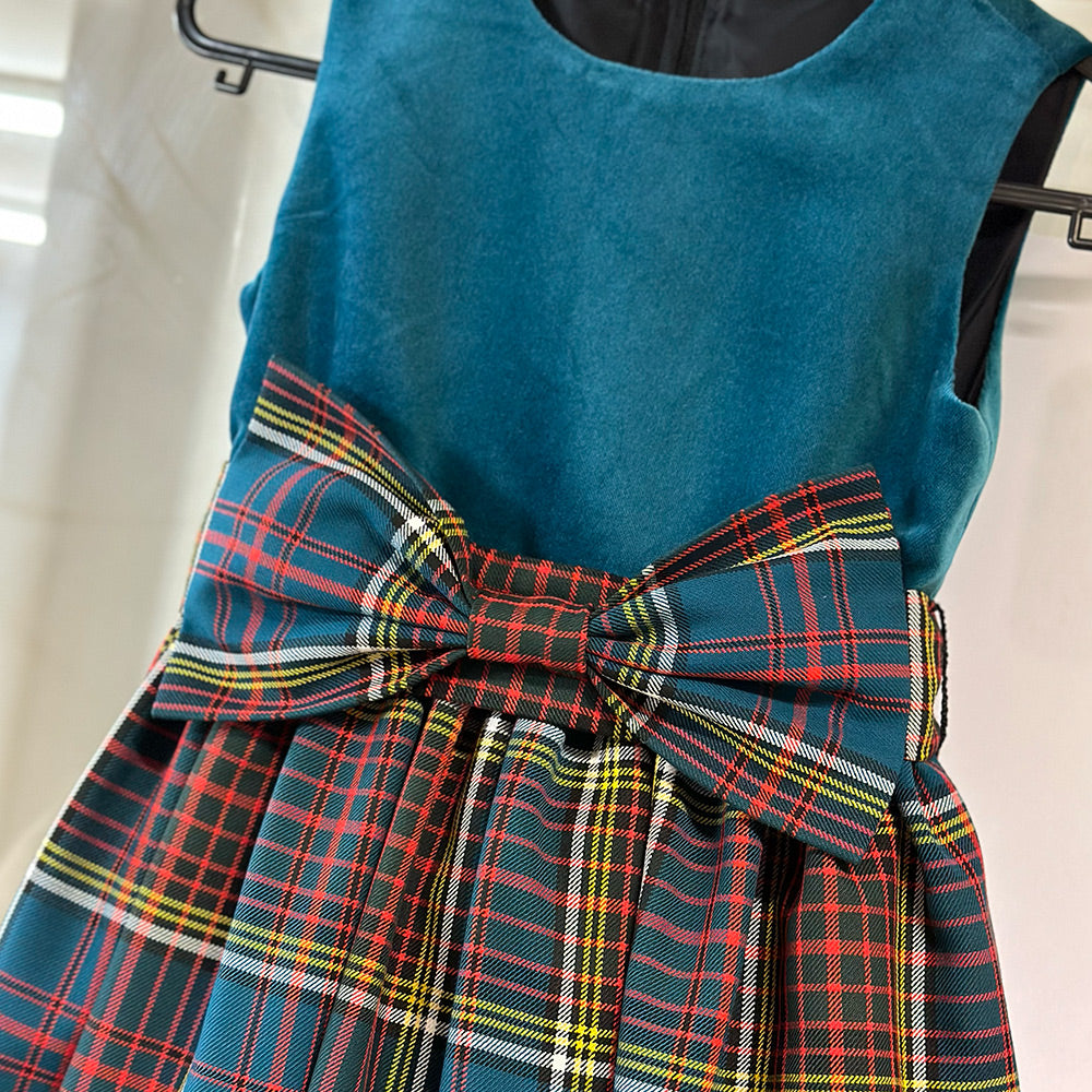 Girls Custom Tartan Velvet Dress (2-10) Girls Custom Tartan Velvet Dress (2-10)