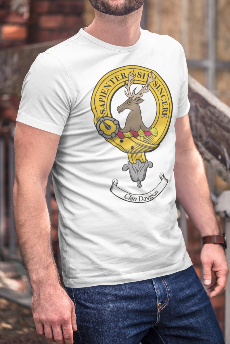 Davidson Clan Crest Gents T Shirt