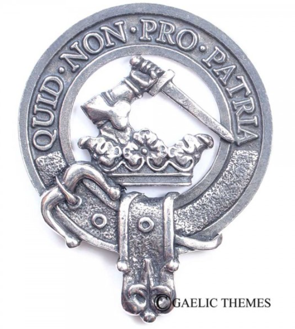 Dewar Clan Crest Badge in Pewter