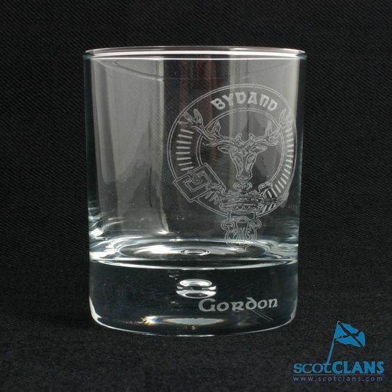 Clan Crest Whisky Glass with Gordon Crest